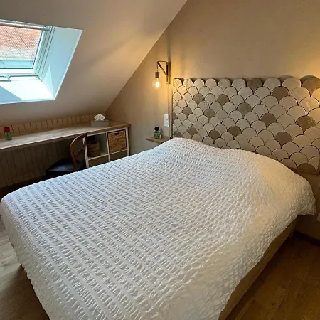 Dans Maison Partagee Rustic-chic Avec Jardin 'coabbita' *